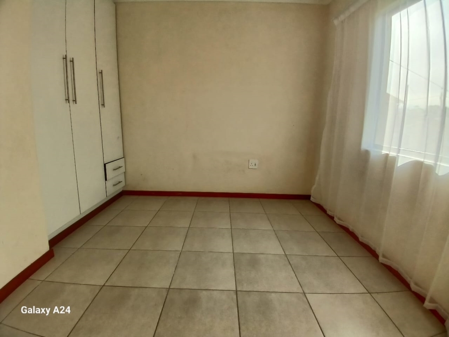 2 Bedroom Property for Sale in Graceland Eastern Cape